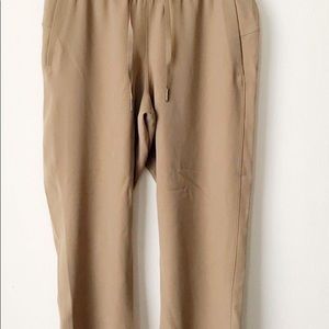 Cropped On The Fly lululemon joggers